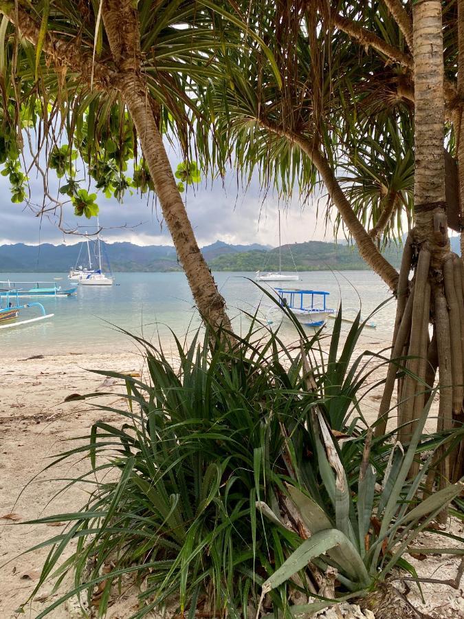 Amahelia Luxury Resort & Restaurant - Gili Asahan Exterior photo
