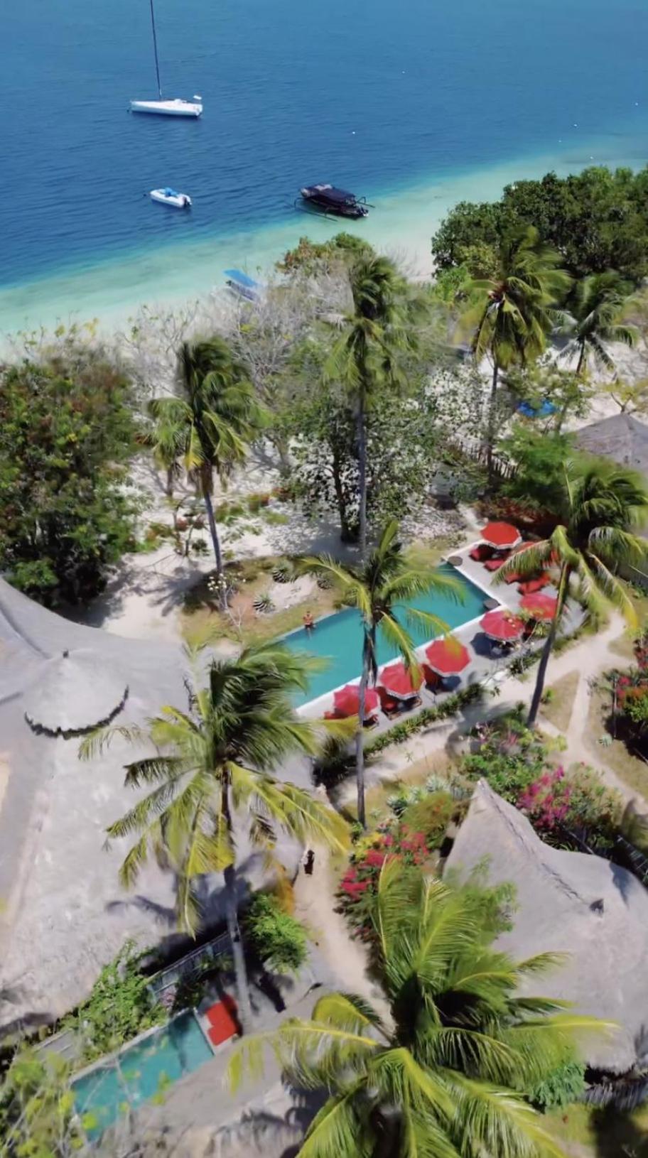 Amahelia Luxury Resort & Restaurant - Gili Asahan Exterior photo