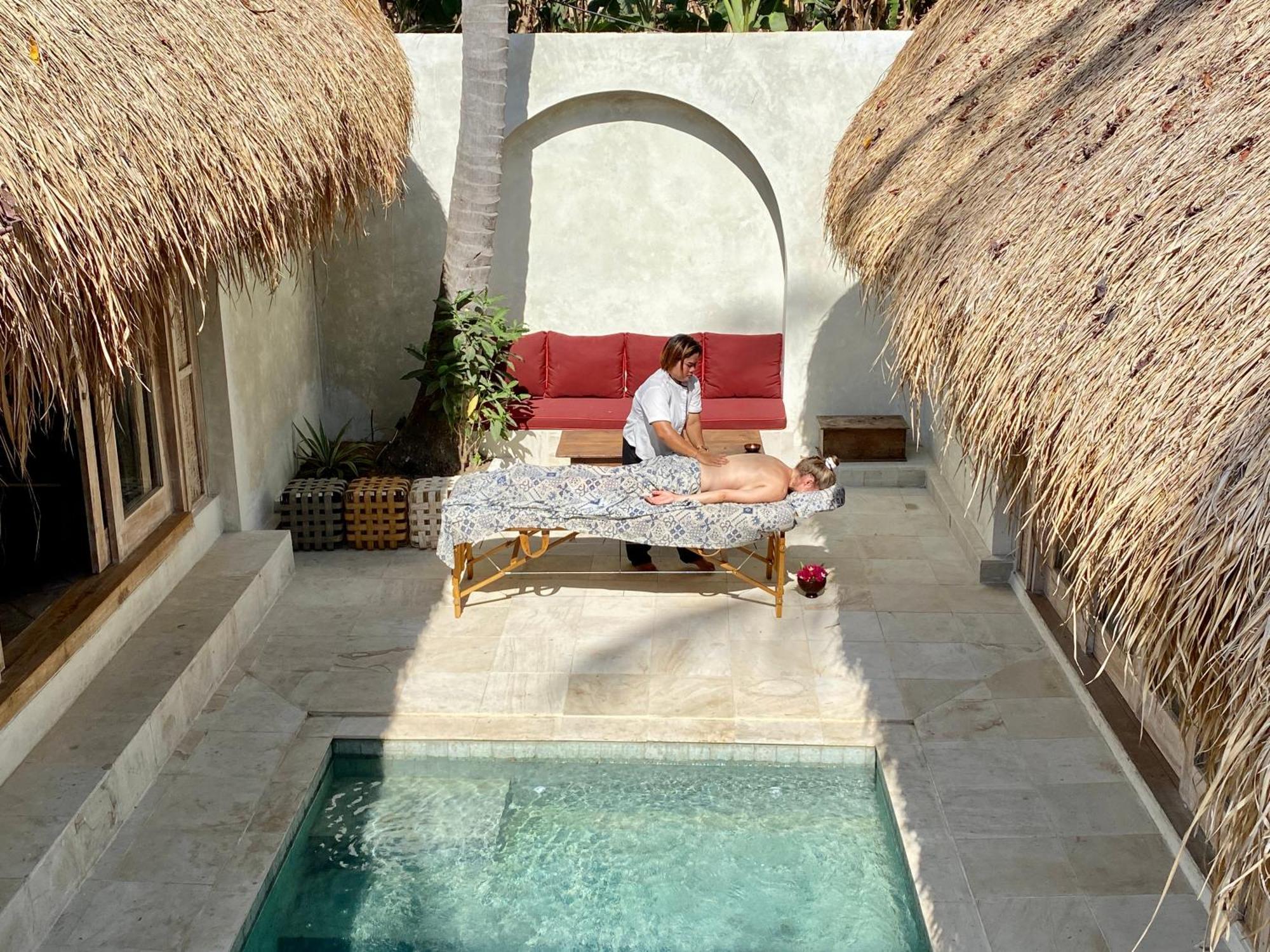 Amahelia Luxury Resort & Restaurant - Gili Asahan Room photo
